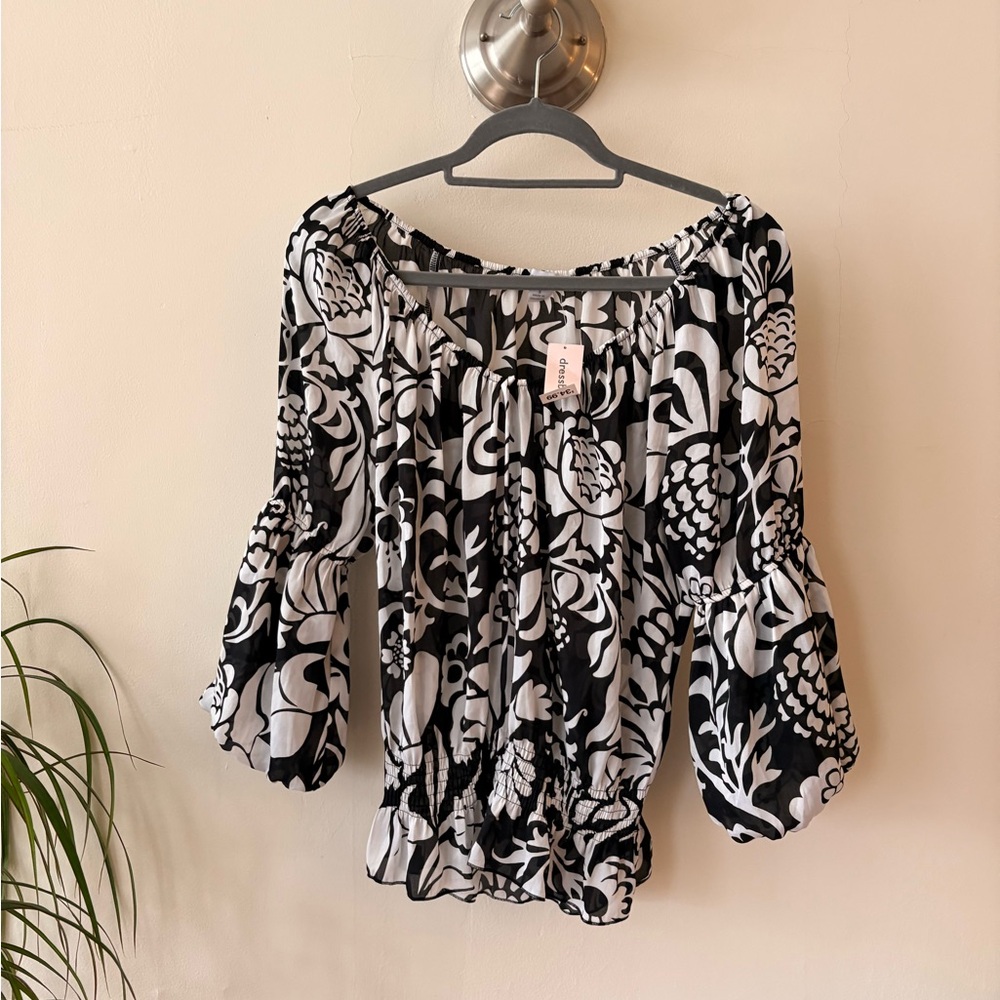 NWT Dressbarn Black and White Floral Blouse Size Small